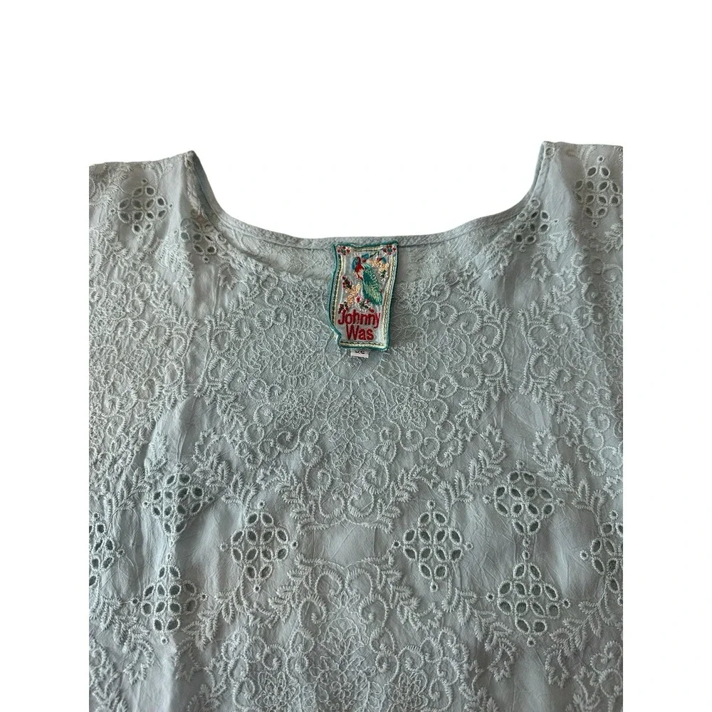 Johnny Was Top Women's XS Embroidered short sleeve floral Blue Oversized Resort